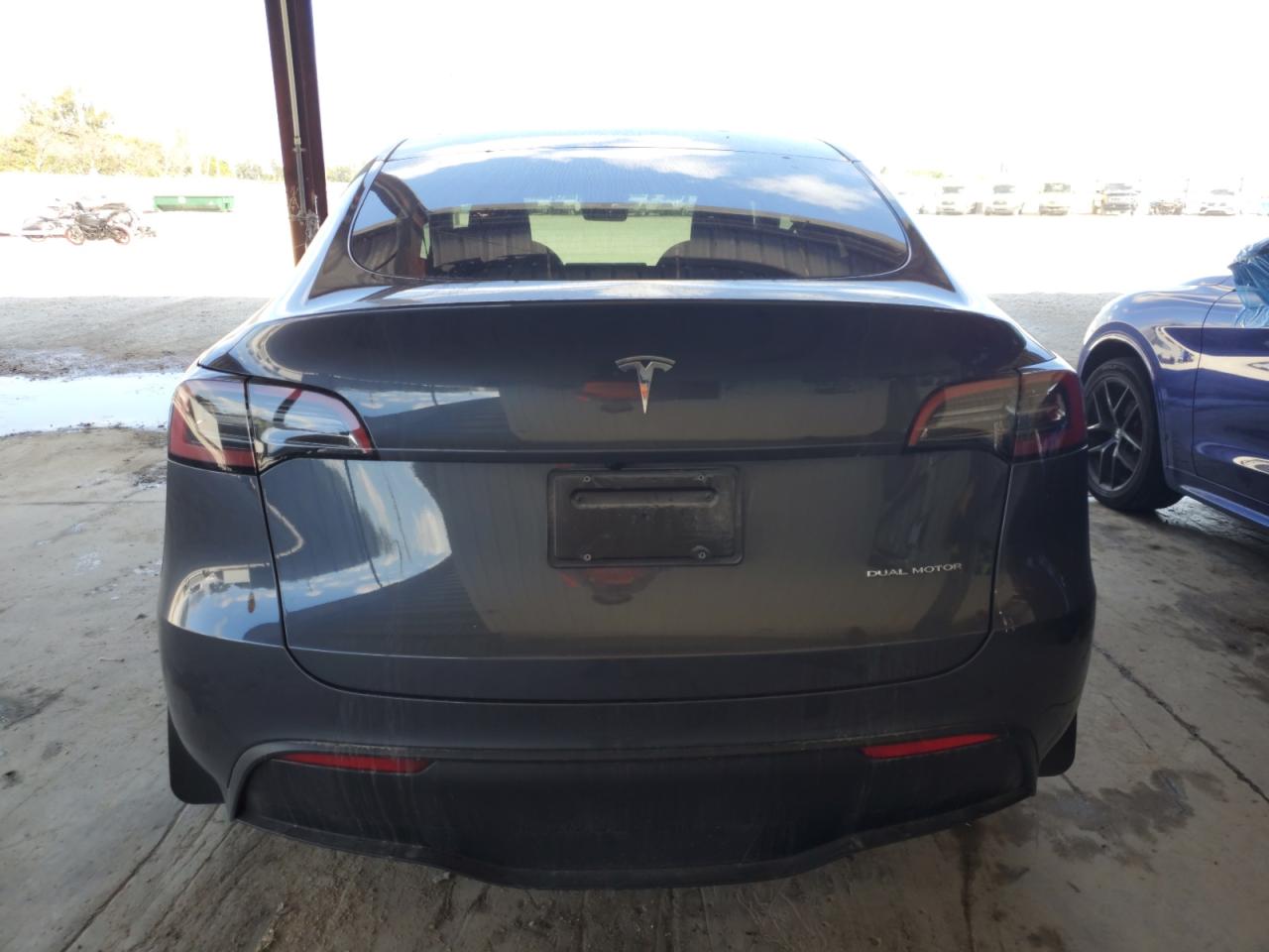 2023 TESLA MODEL Y  VIN:7SAYGDEE4PF865210