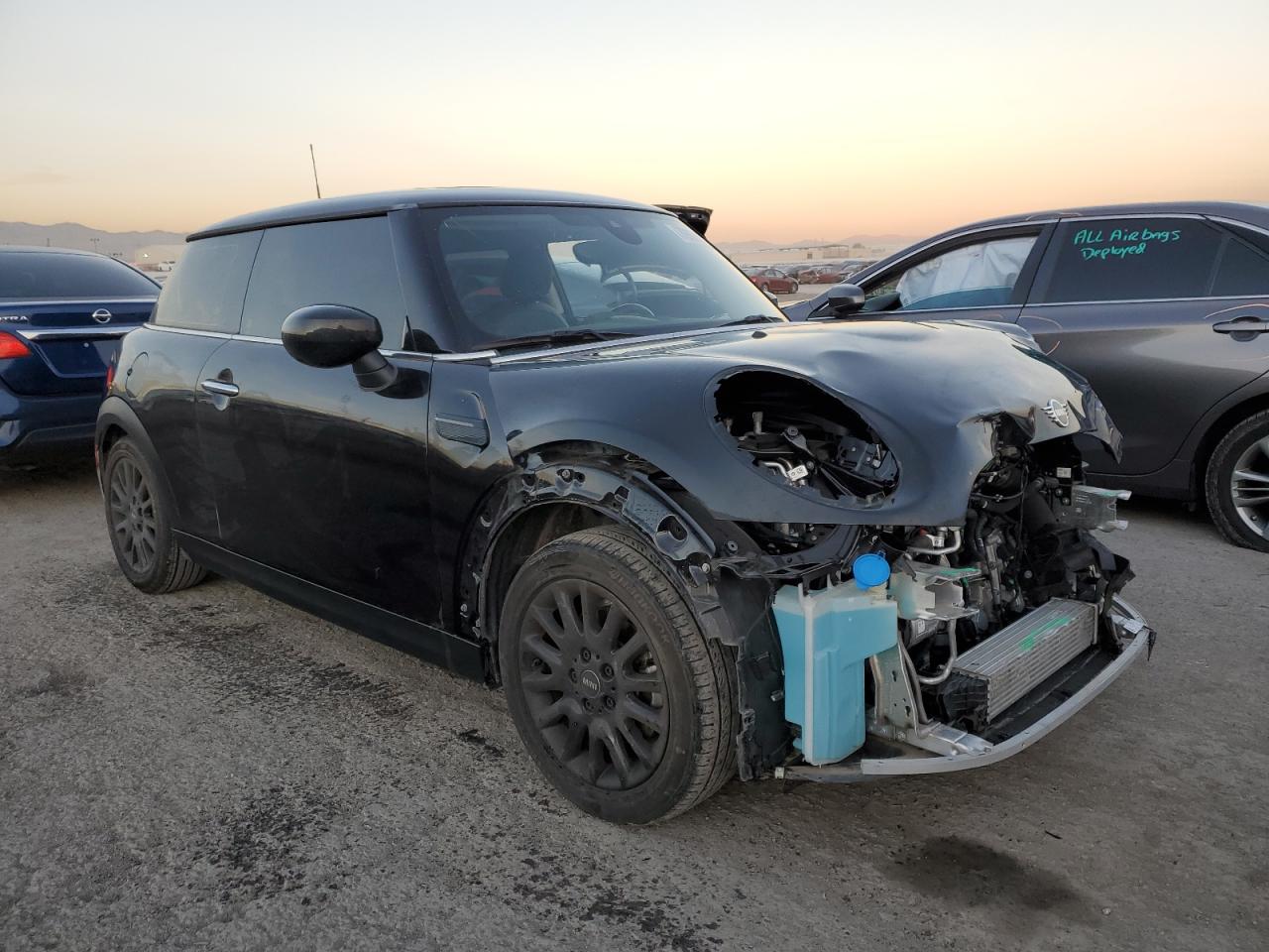 2022 MINI COOPER  VIN:WMW33DH09N2R98335