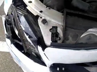 2015 Mercedes-Benz C 200 WDDWF4CB8FF079300 VIN:WDDWF4CB8FF079300