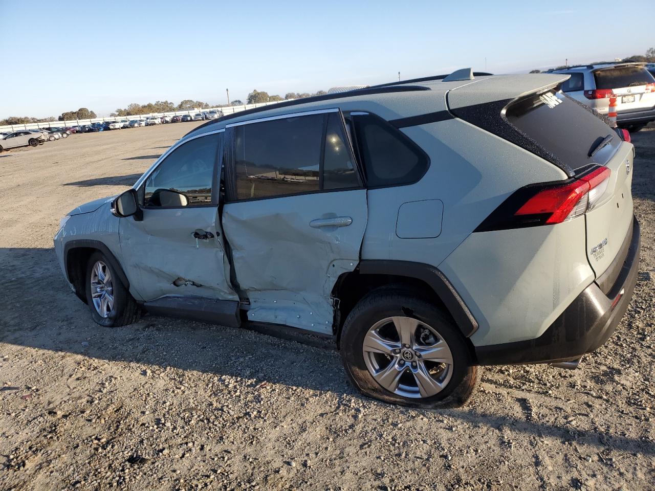 2022 TOYOTA RAV4 XLE VIN:2T3W1RFV0NW211412