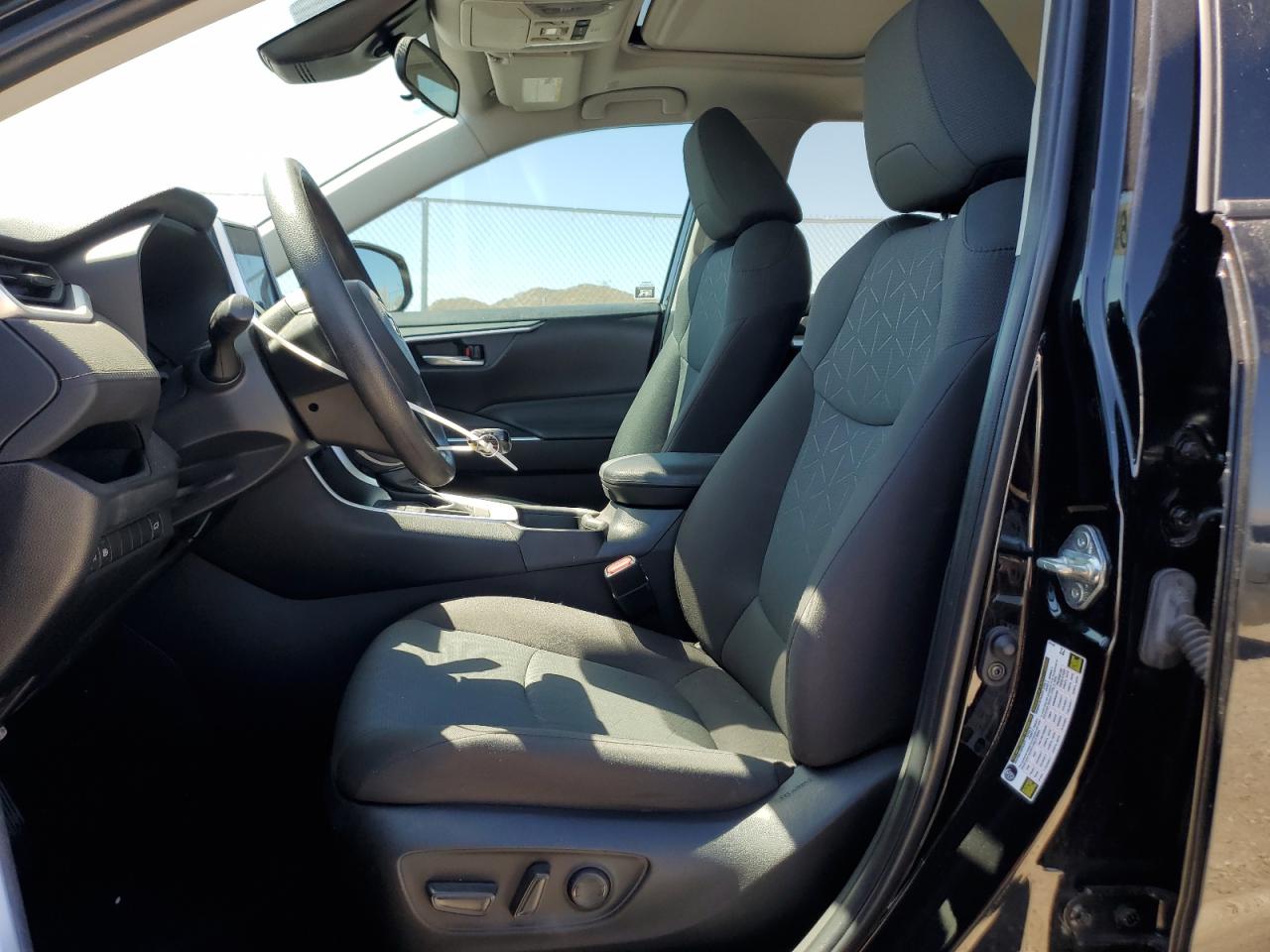 2023 TOYOTA RAV4 XLE VIN:2T3W1RFVXPW250060