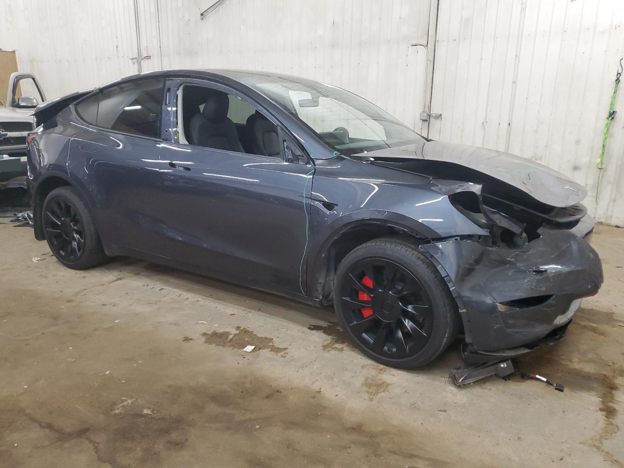 2023 TESLA MODEL Y  VIN:7SAYGDEE6PF831883