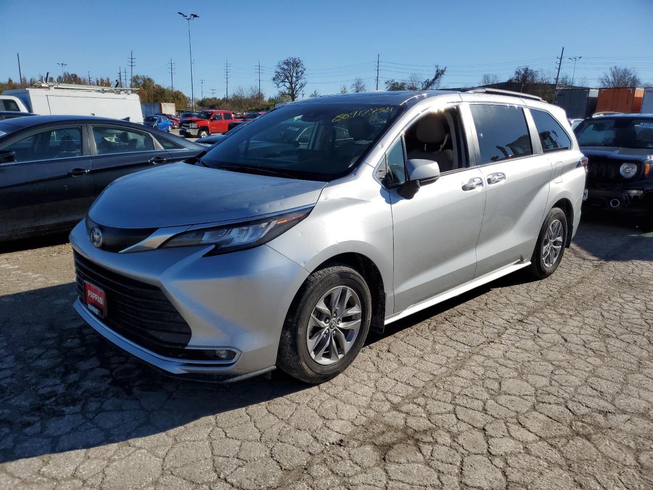 2023 TOYOTA SIENNA XLE VIN:5TDJRKEC8PS173958
