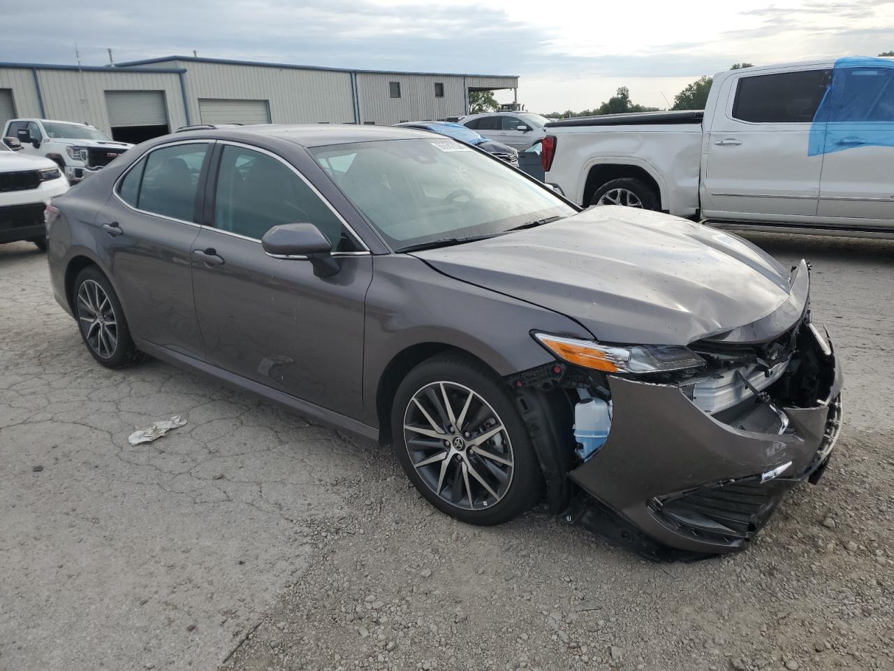 2024 TOYOTA CAMRY XLE VIN:4T1F11AK1RU854333