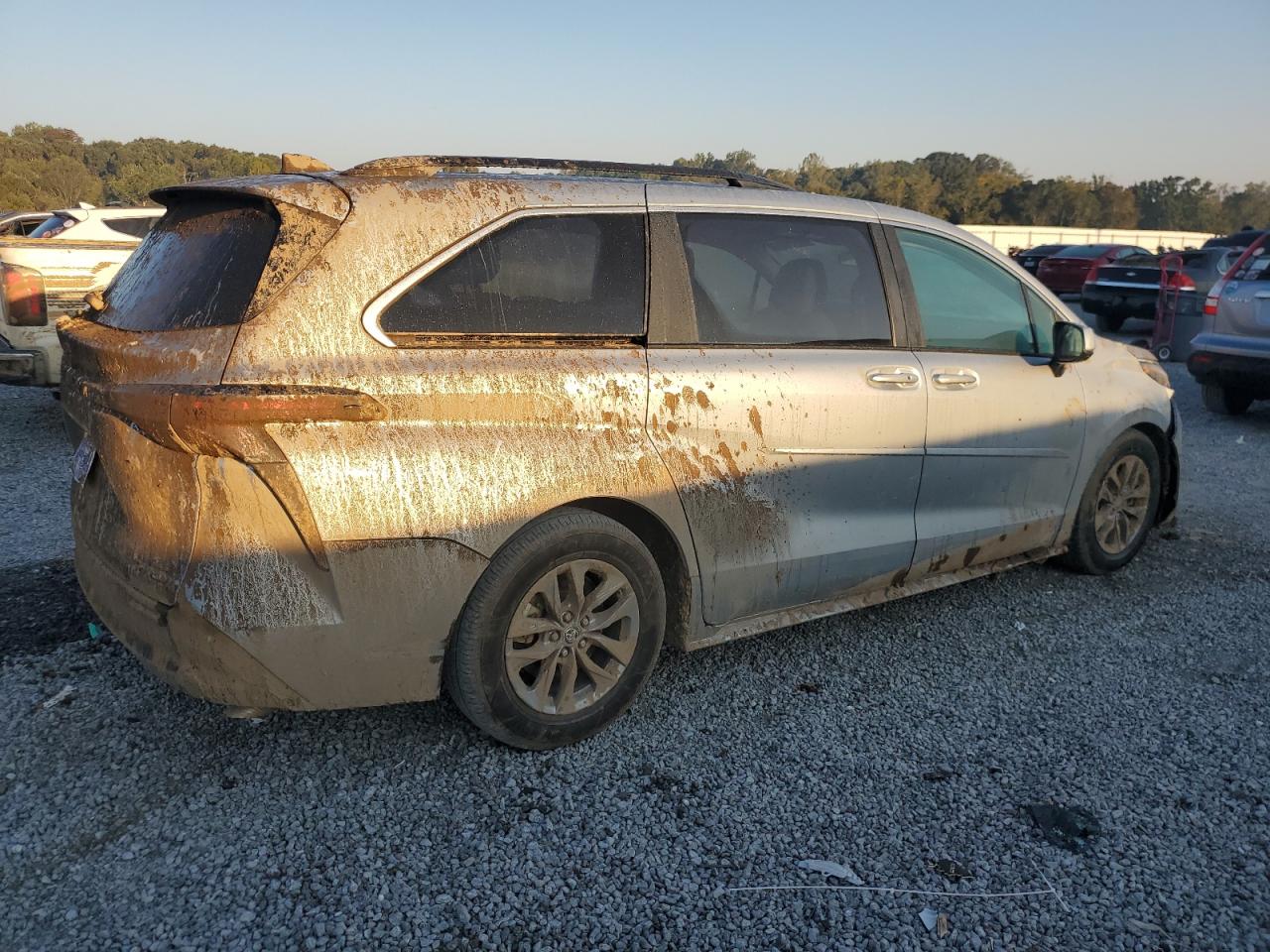 2023 TOYOTA SIENNA LE VIN:5TDKSKFC7PS095048