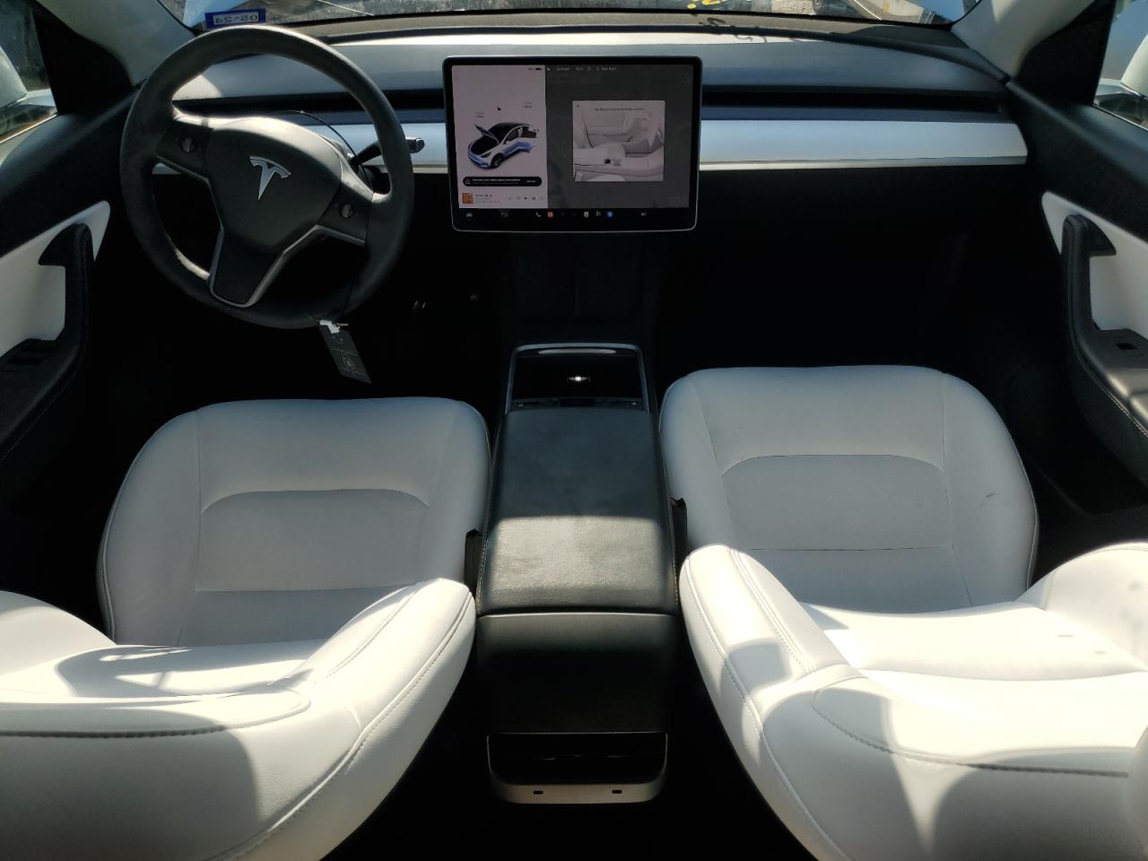 2022 TESLA MODEL Y  VIN:7SAYGDEE2NF419618