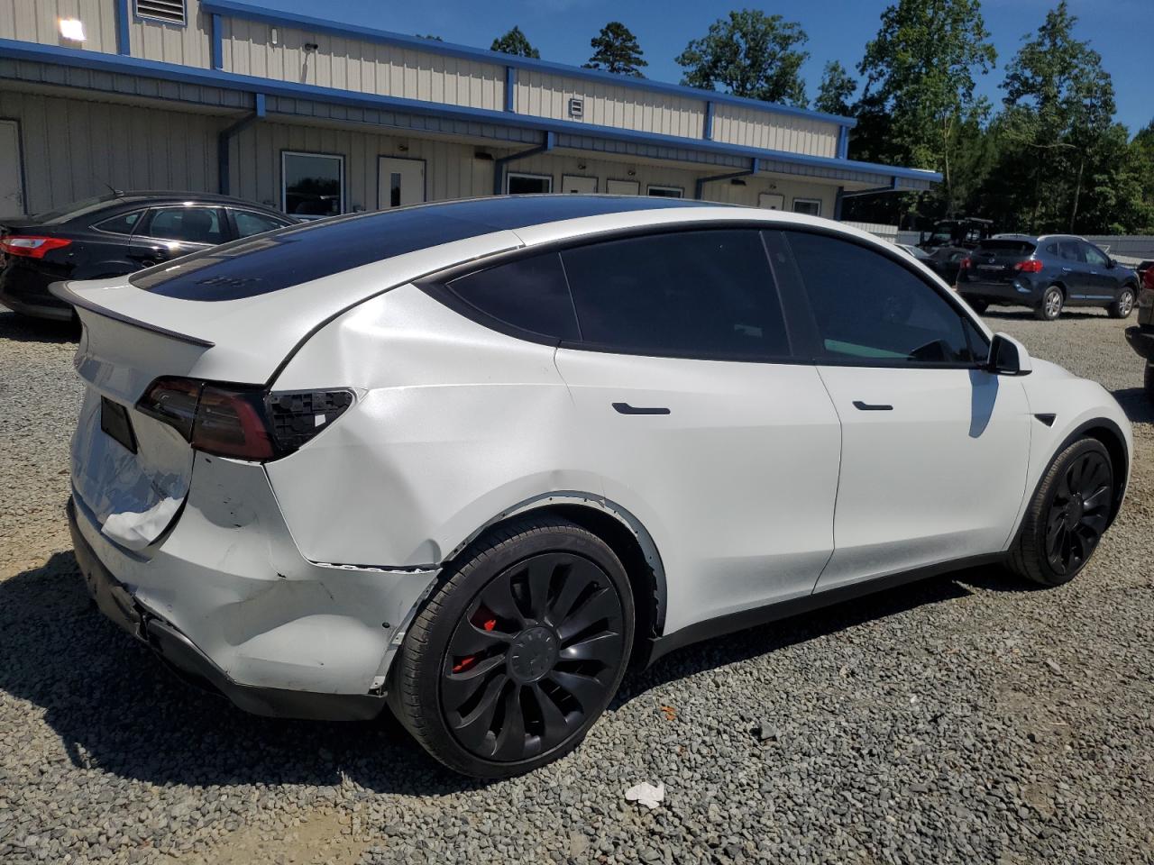 2022 TESLA MODEL Y  VIN:7SAYGDEF6NF457426