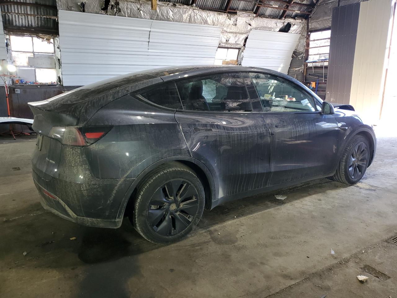 2024 TESLA MODEL Y  VIN:7SAYGDEE7RA304564
