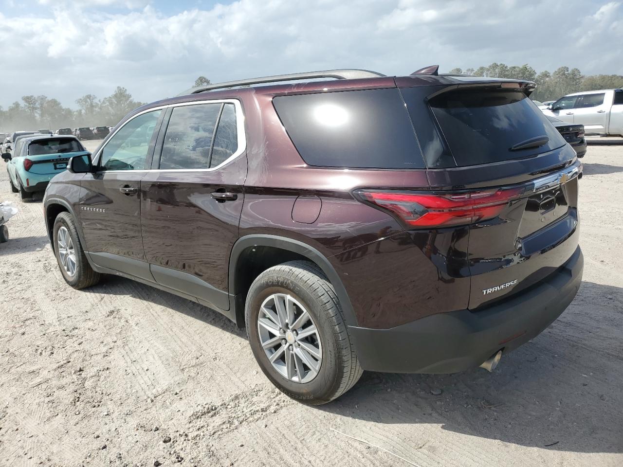 2022 CHEVROLET TRAVERSE LT VIN:1GNERGKW4NJ147890