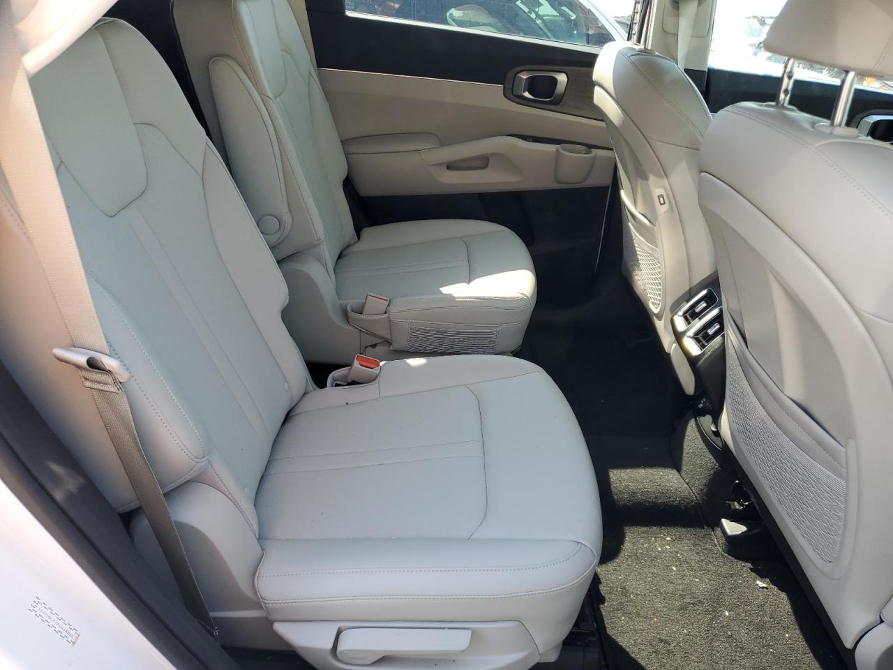 2023 KIA SORENTO EX VIN:5XYRHDLFXPG214862
