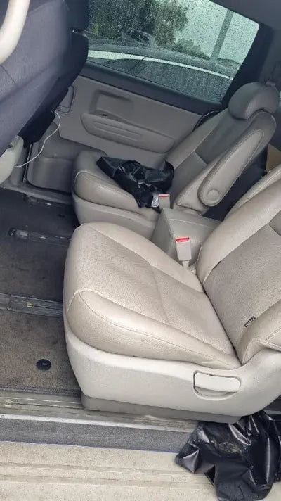 2015 Kia Carnival VIN: