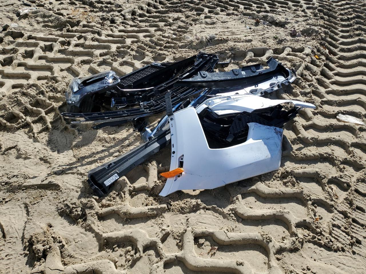 2023 CHEVROLET TRAVERSE PREMIER VIN:1GNERKKW9PJ214330