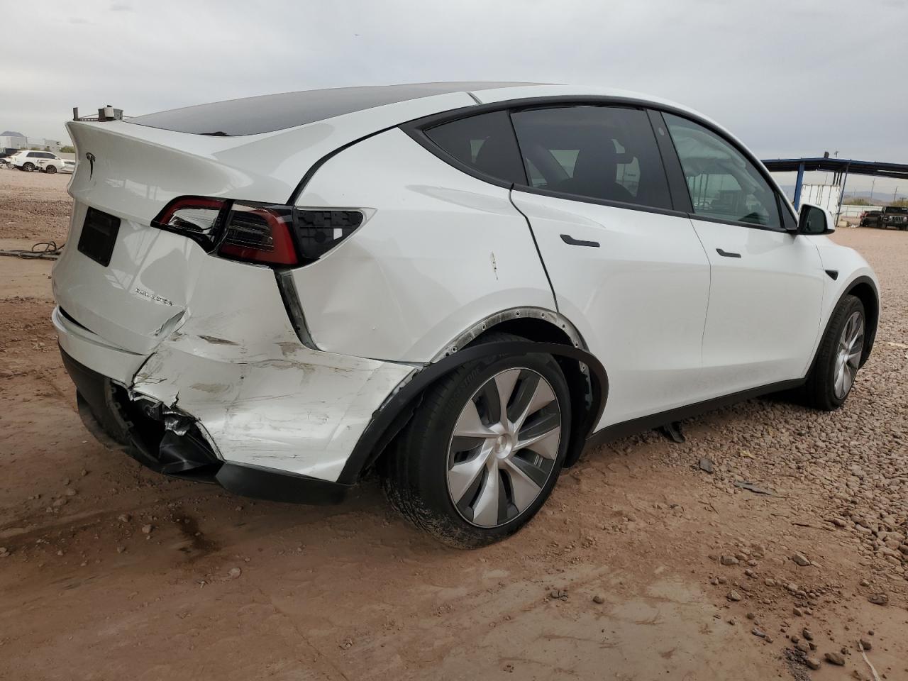 2023 TESLA MODEL Y  VIN:7SAYGAEE8PF615709