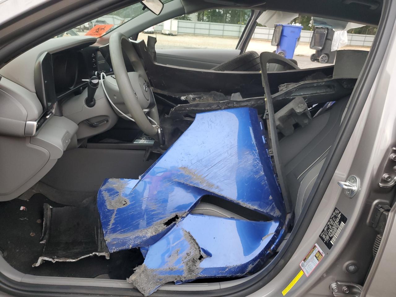 2022 HYUNDAI ELANTRA SEL VIN:KMHLM4AG6NU241061