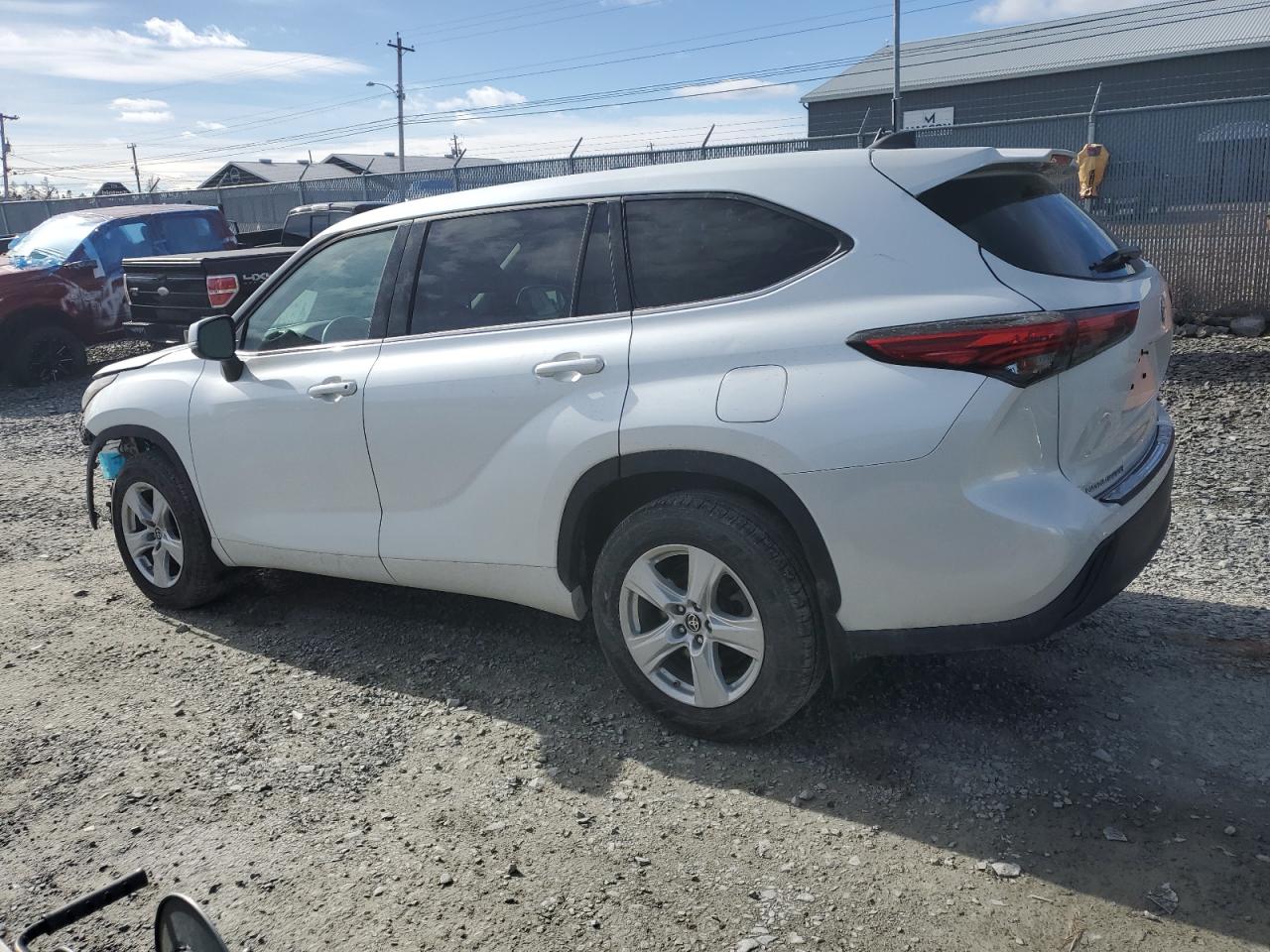 2022 TOYOTA HIGHLANDER L VIN:5TDBZRBHXNS240327