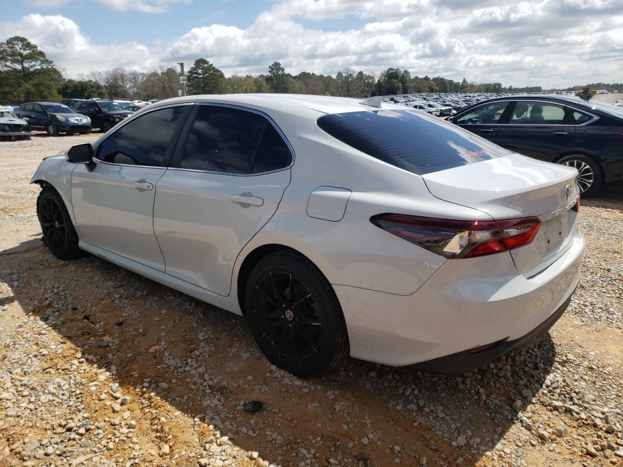 2022 TOYOTA CAMRY LE VIN:4T1C11AK1NU005879