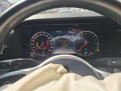 2019 Mercedes-Benz E 300 WDDZF5DBXKA670477 VIN:WDDZF5DBXKA670477