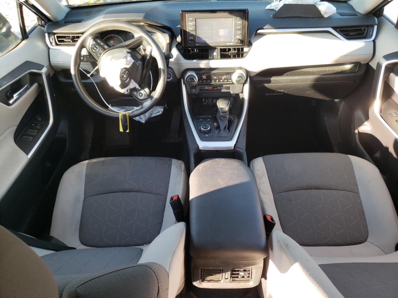 2022 TOYOTA RAV4 XLE VIN:4T3RWRFV4NU071735