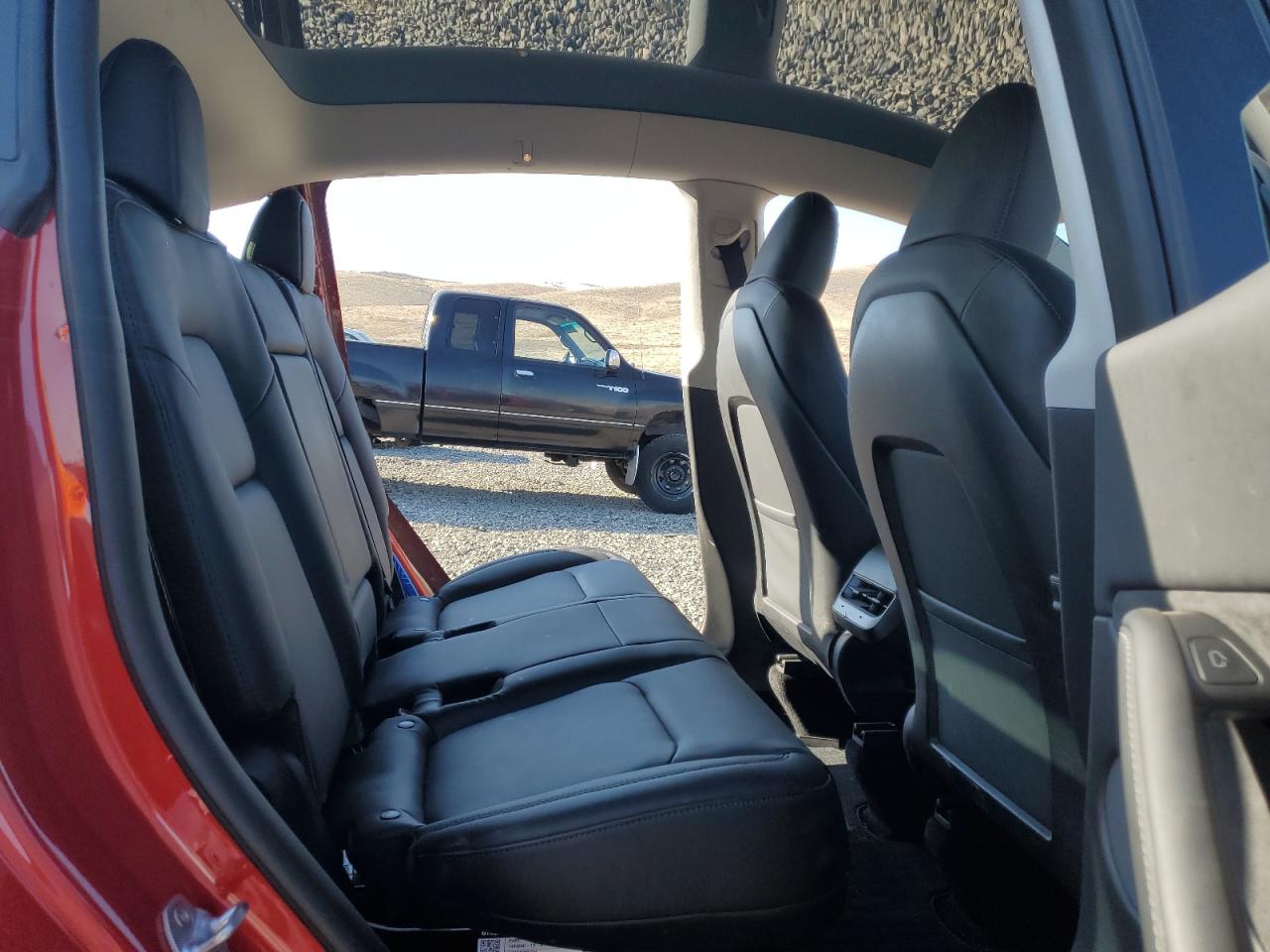 2023 TESLA MODEL Y  VIN:7SAYGDEE7PA044888