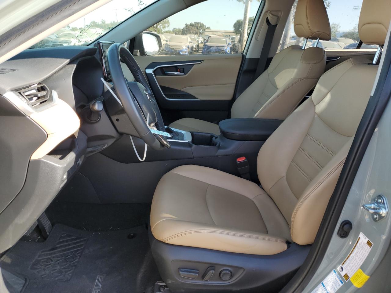 2022 TOYOTA RAV4 XLE PREMIUM VIN:JTMB6RFV2ND521901