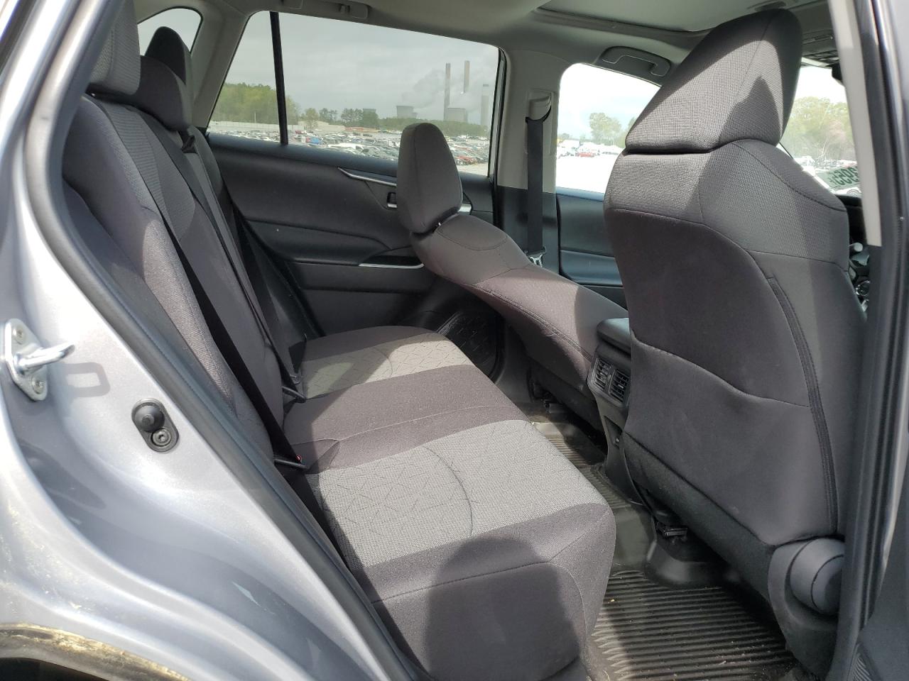 2022 TOYOTA RAV4 XLE VIN:2T3W1RFV9NC190755