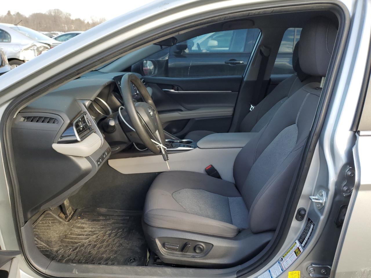 2022 TOYOTA CAMRY LE VIN:4T1C11BK1NU056281