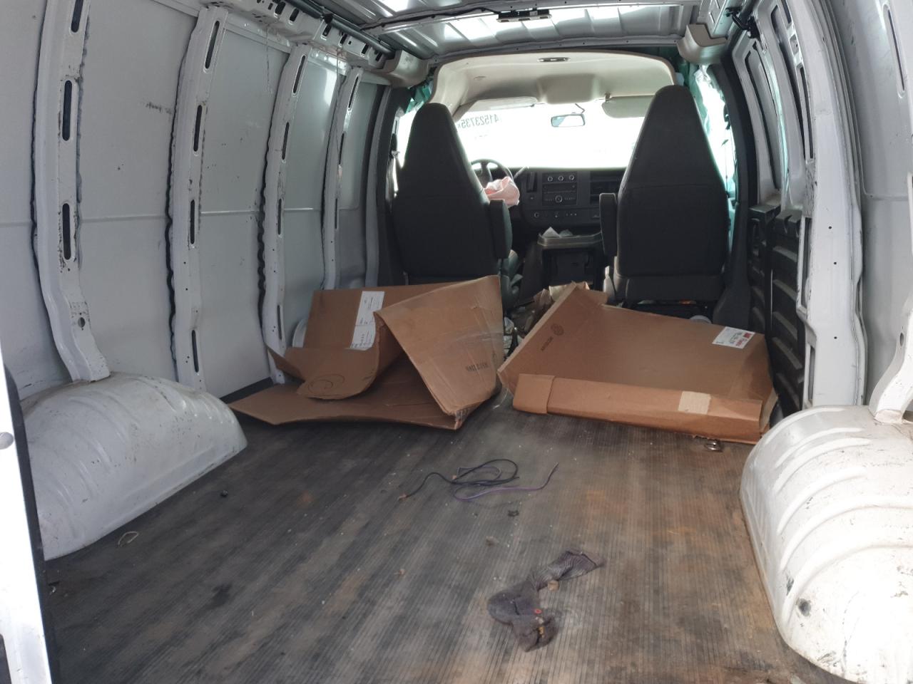 2023 CHEVROLET EXPRESS G2500  VIN:JN1BJ1CP6HW017109