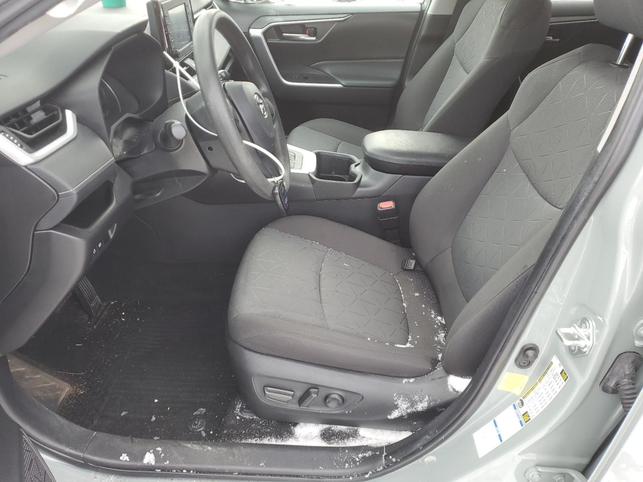 2022 TOYOTA RAV4 XLE VIN:2T3RWRFV3NW136641