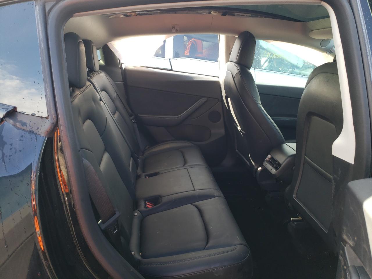 2022 TESLA MODEL Y  VIN:7SAYGDEE9NF320925
