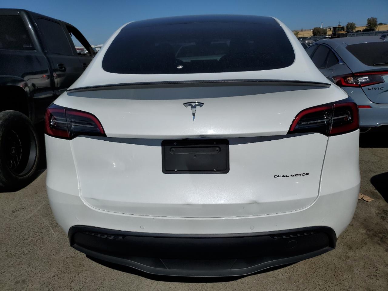 2022 TESLA MODEL Y  VIN:7SAYGDEF0NF493323