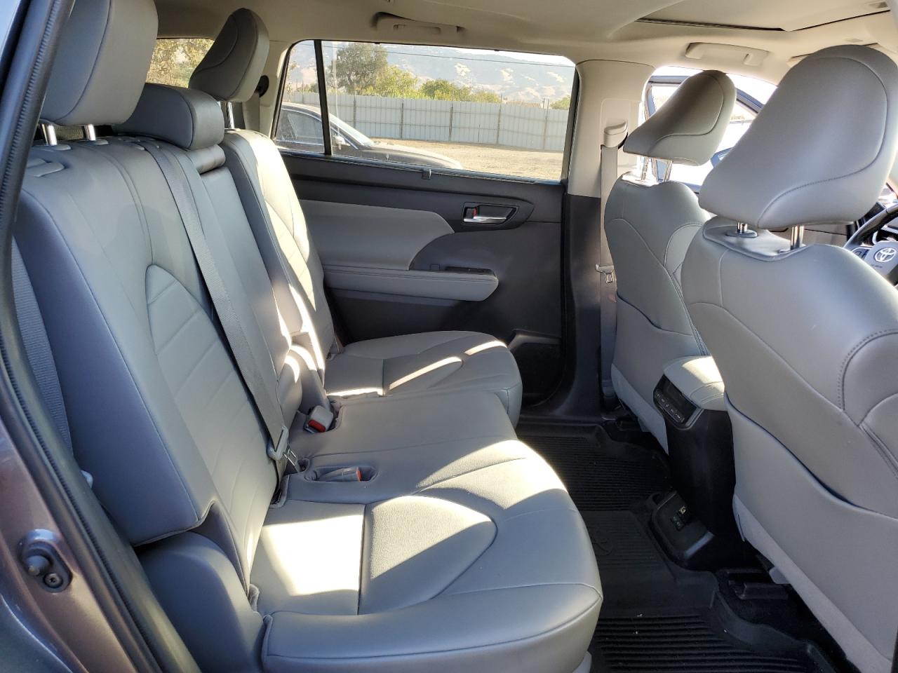 2022 TOYOTA HIGHLANDER HYBRID XLE VIN:5TDHBRCH7NS541697