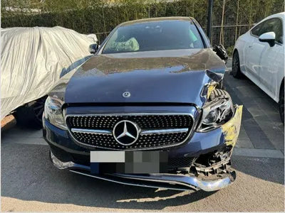 2018 Mercedes-Benz E 300 VIN: