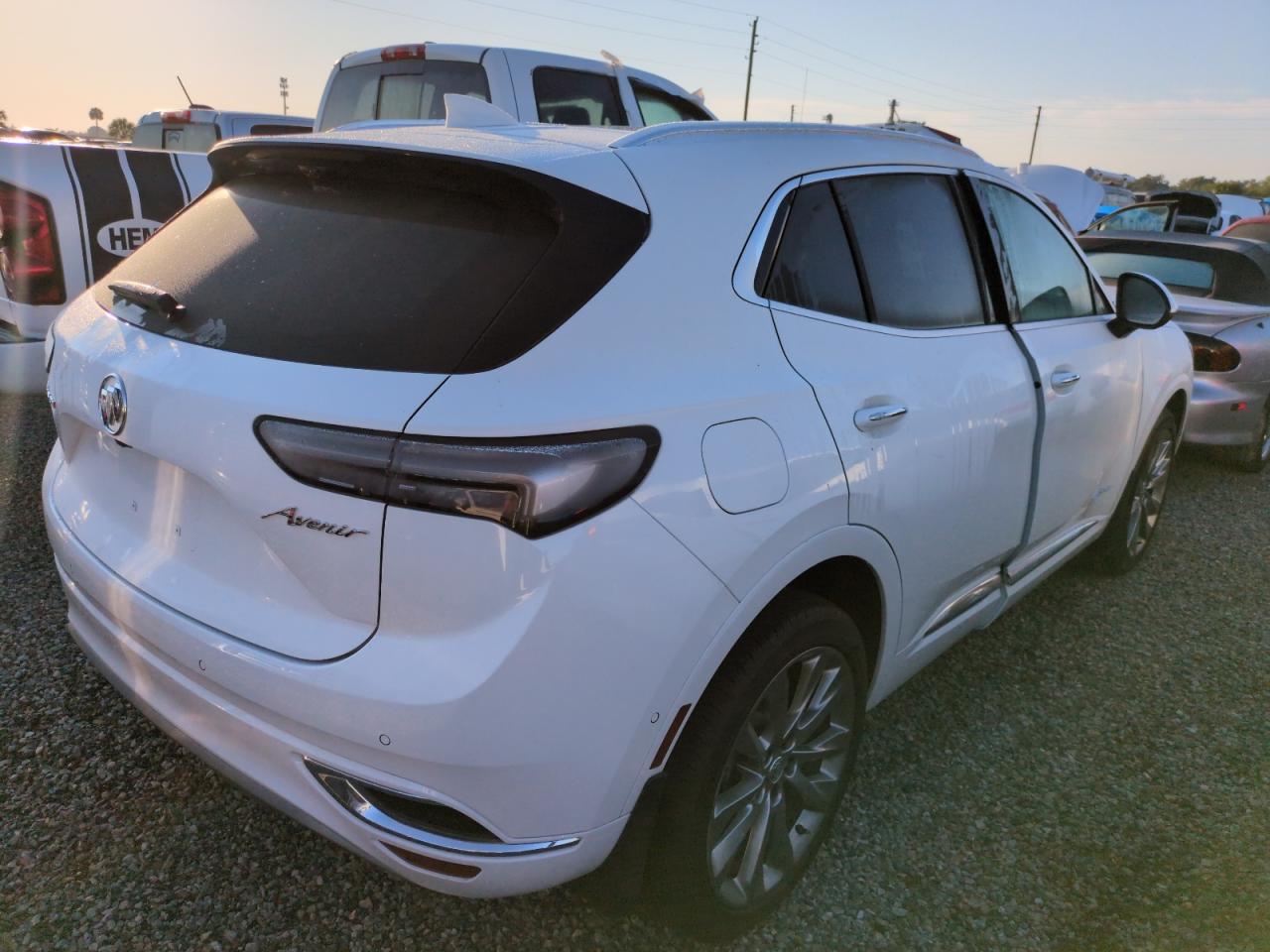 2022 BUICK ENVISION AVENIR VIN:LRBFZRR4XND047481