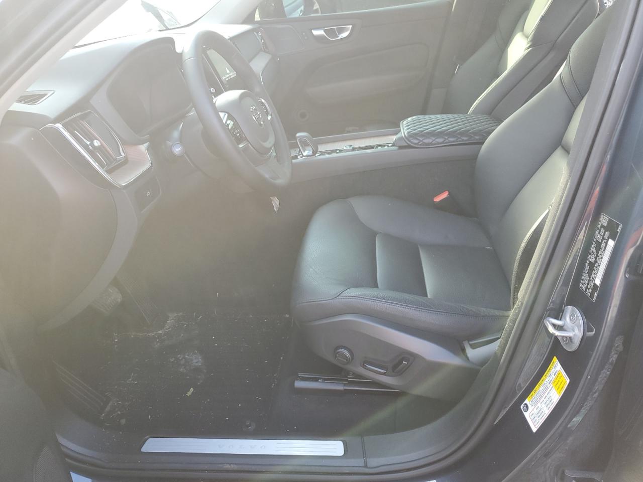 2024 VOLVO XC60 PLUS VIN:YV4L12RL5R1744782