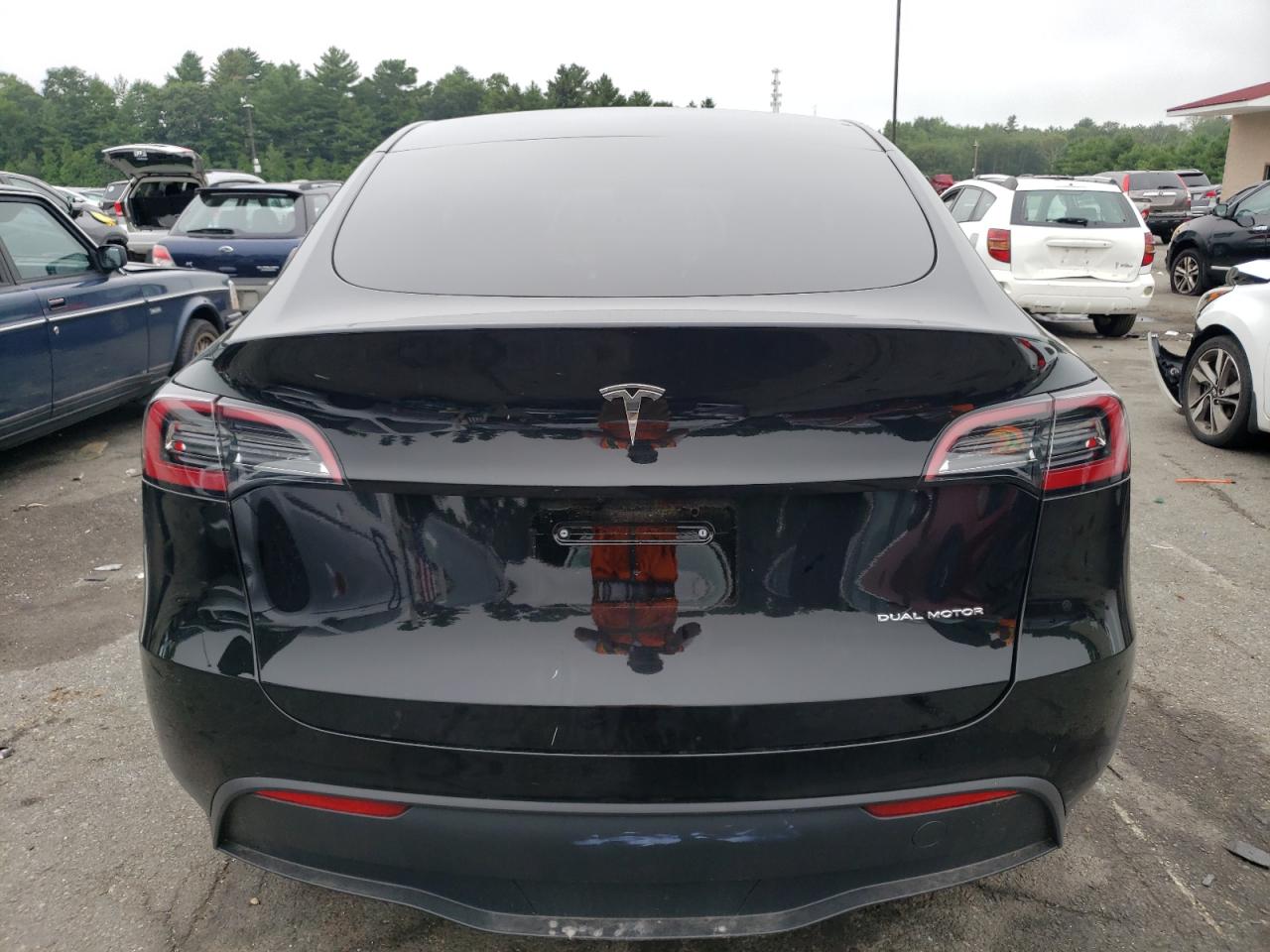 2023 TESLA MODEL Y  VIN:7SAYGDEE2PA184024