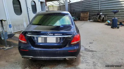 2019 Mercedes-Benz E 300 WDDZF4JB2KA699325 VIN:WDDZF4JB2KA699325