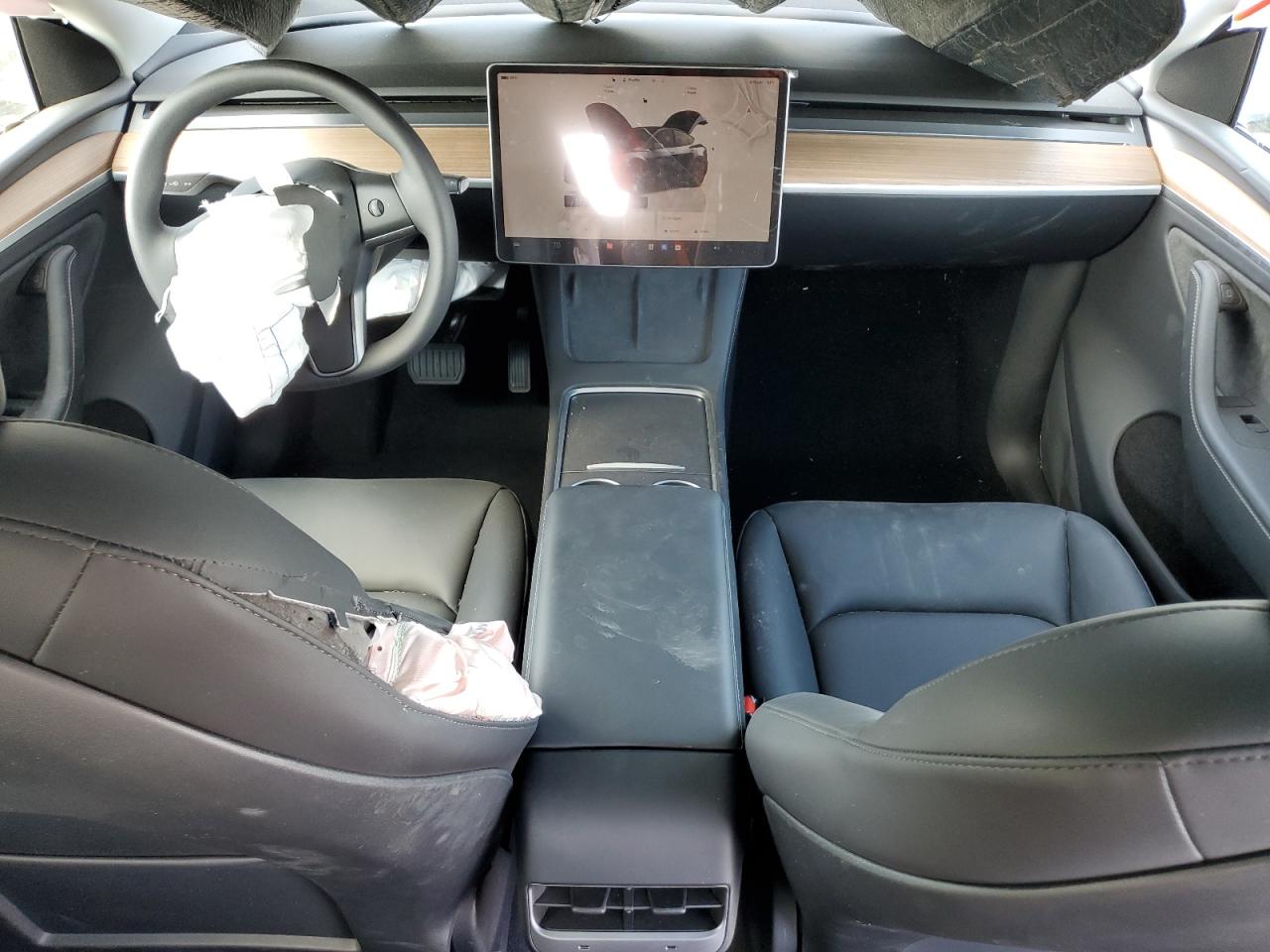 2024 TESLA MODEL Y  VIN:7SAYGDEE1RA322283