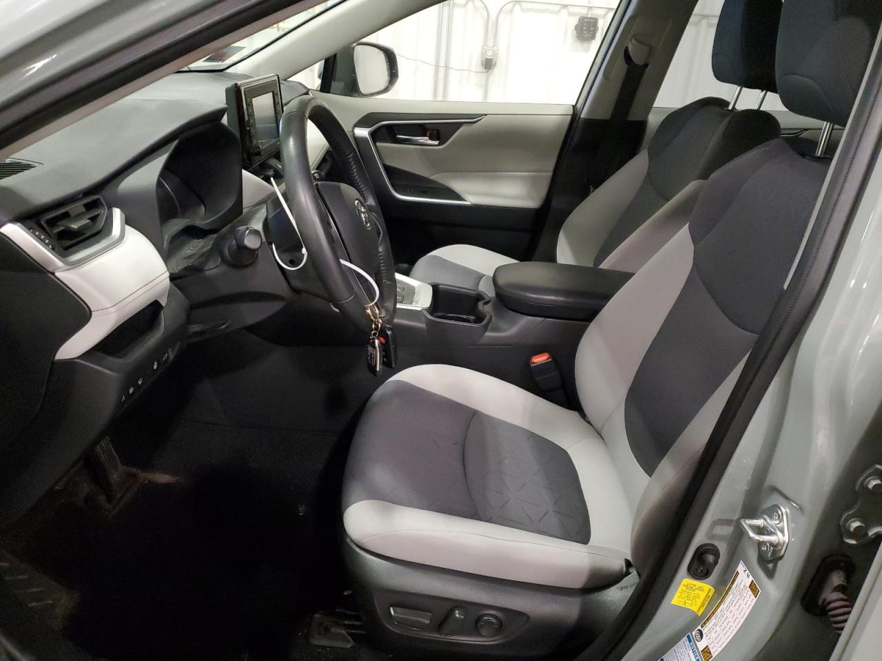 2022 TOYOTA RAV4 XLE VIN:JTMRWRFV5ND149663