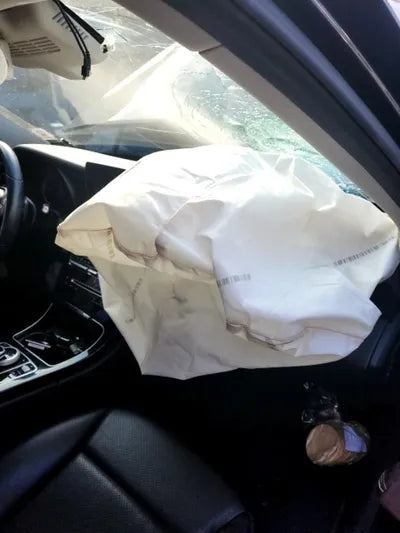 2015 Mercedes-Benz C 200 VIN: