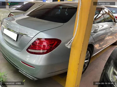 2018 Mercedes-Benz E 220 WDDZF0FB8JA389888 VIN:WDDZF0FB8JA389888