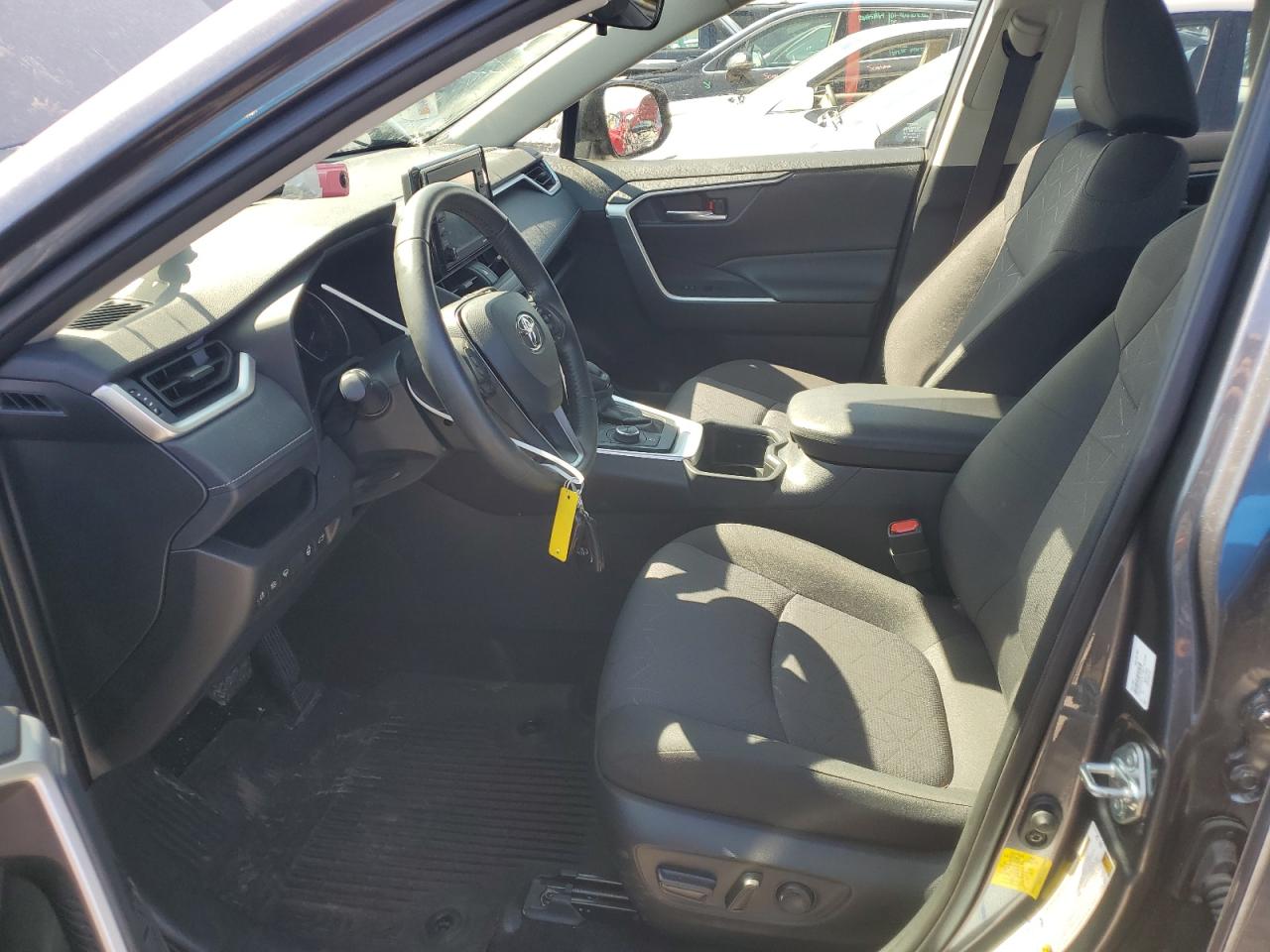 2022 TOYOTA RAV4 XLE VIN:JTMRWRFV1ND164029