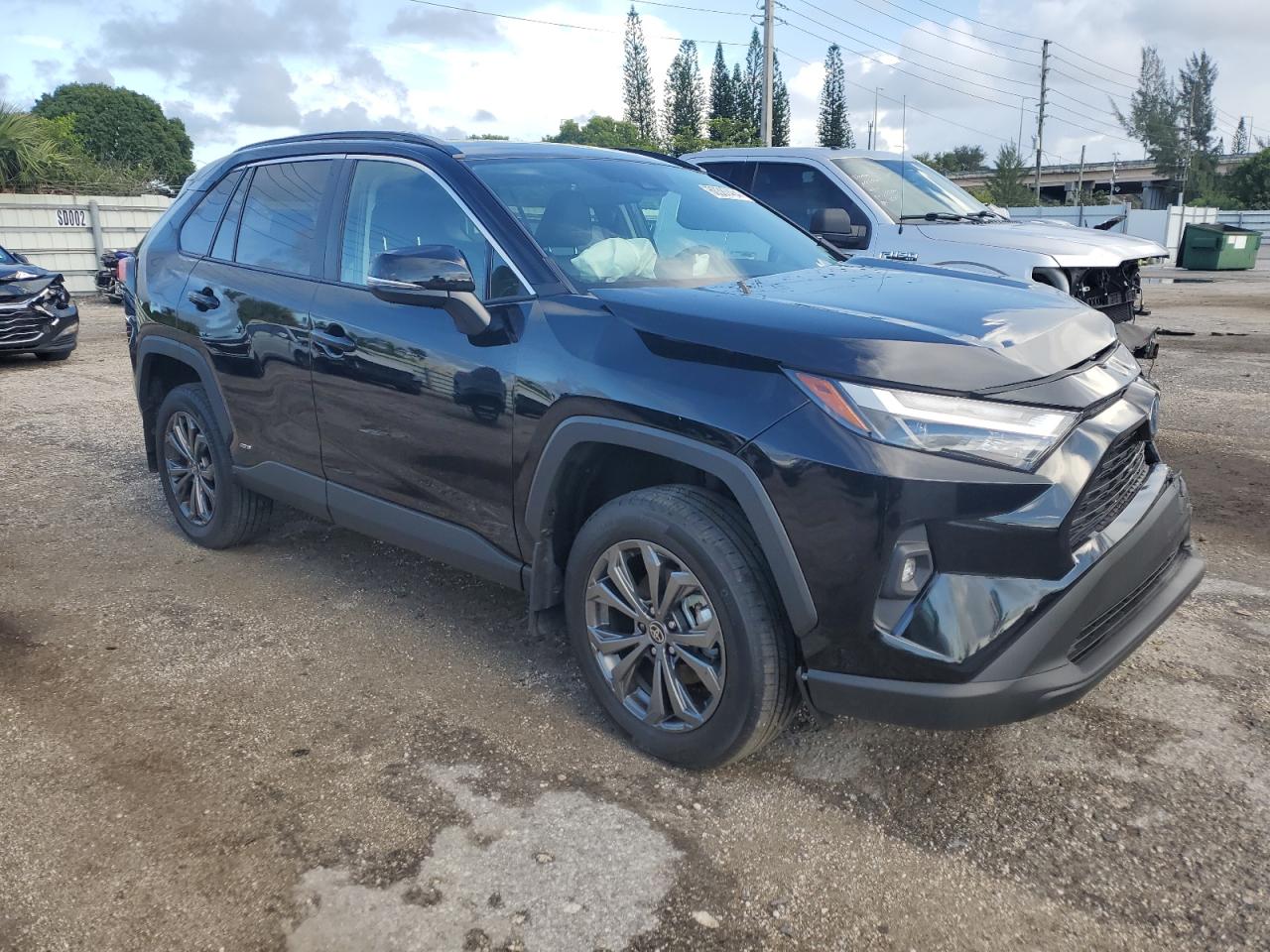 2024 TOYOTA RAV4 XLE PREMIUM VIN:4T3B6RFV3RU145833