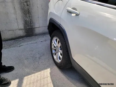2018 Jeep Cherokee VIN: