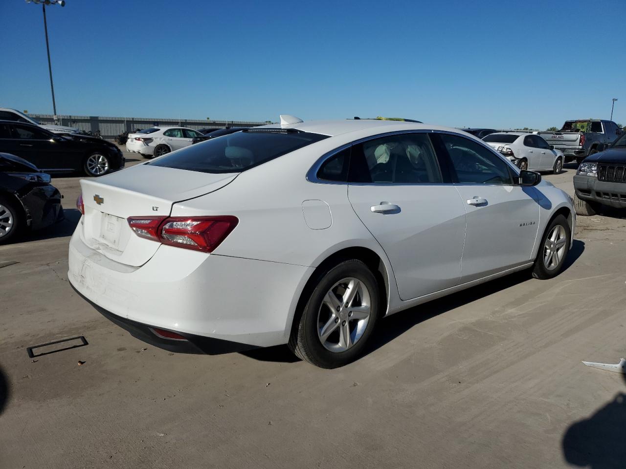 2022 CHEVROLET MALIBU LT VIN:1G1ZD5ST1NF144539