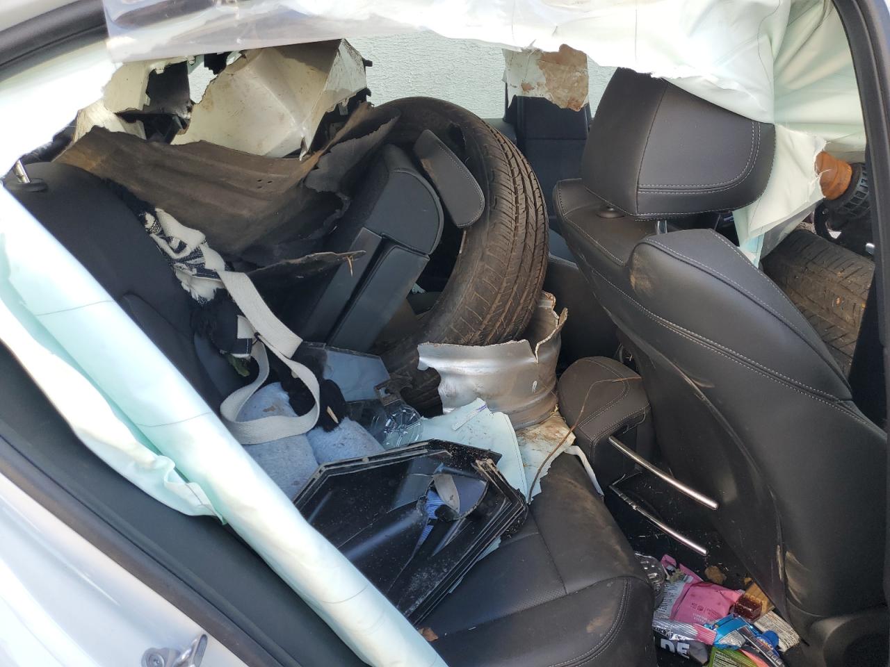 2024 BMW 330XI  VIN:3MW89FF09R8E84012