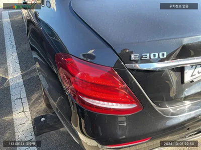 2019 Mercedes-Benz E 300 WDDZF4KB4KA659410 VIN:WDDZF4KB4KA659410