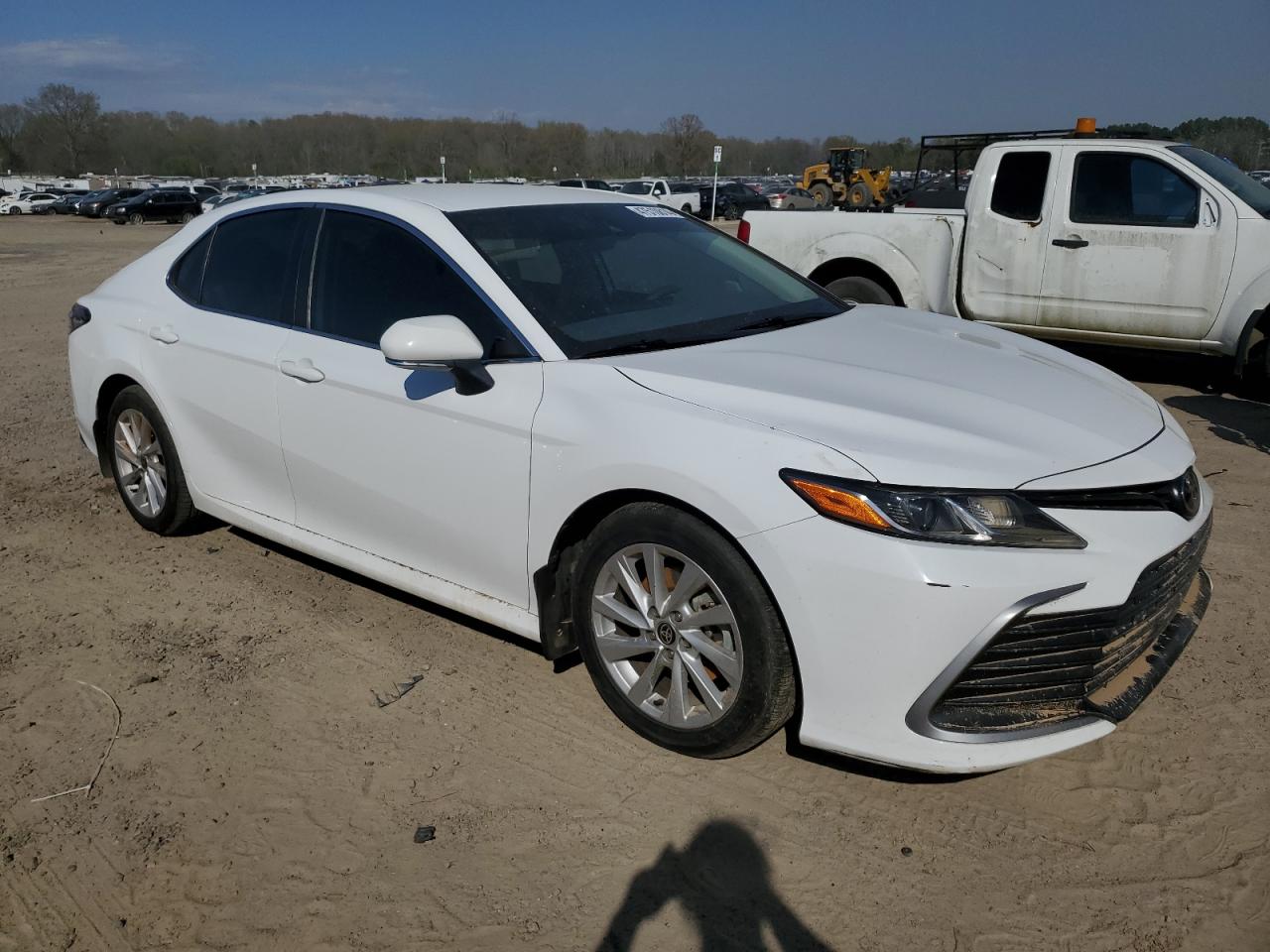 2022 TOYOTA CAMRY LE VIN:4T1R11AK9NU642089