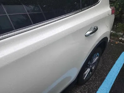 2018 Toyota RAV4 VIN: