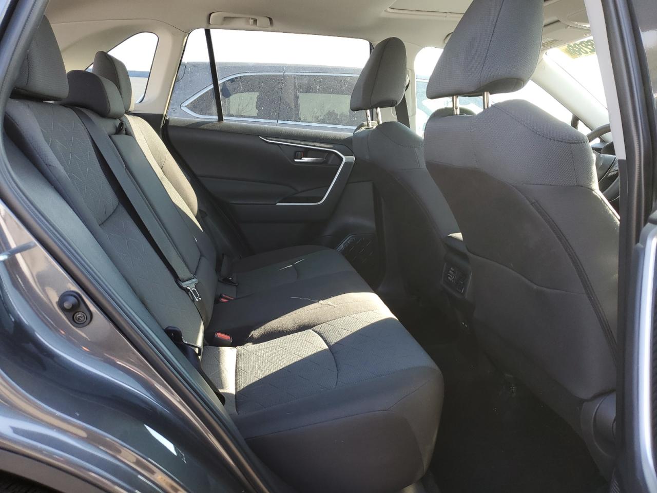 2023 TOYOTA RAV4 XLE VIN:1NXBR32E53Z017443