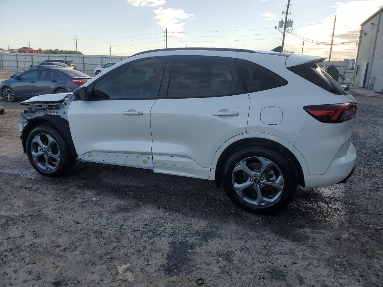 2023 FORD ESCAPE ST LINE VIN:1FMCU0MN2PUA24046